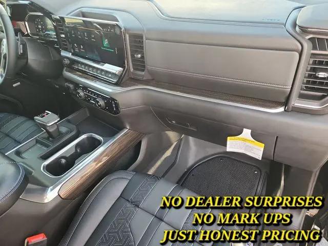 2024 Chevrolet Silverado 1500 4WD Crew Cab Short Bed RST