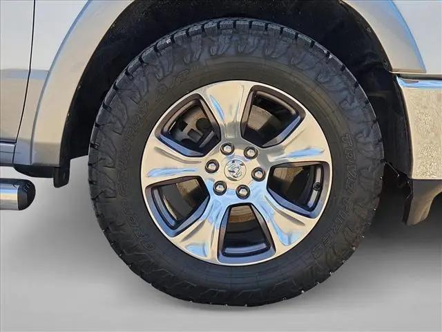 2020 Ram 1500 Laramie Crew Cab 4x4 5'7" Box