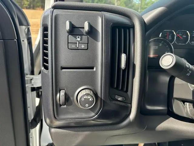 2024 Chevrolet Silverado 6500HD 1WT