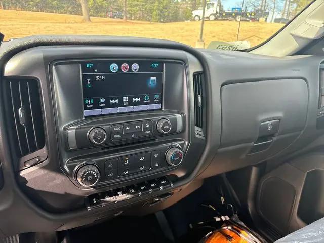 2024 Chevrolet Silverado 6500HD 1WT