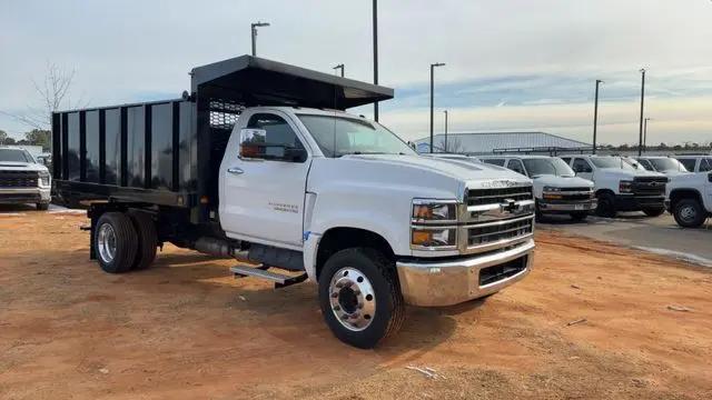 2024 Chevrolet Silverado 6500HD 1WT