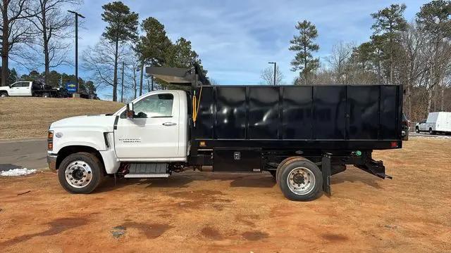 2024 Chevrolet Silverado 6500HD 1WT