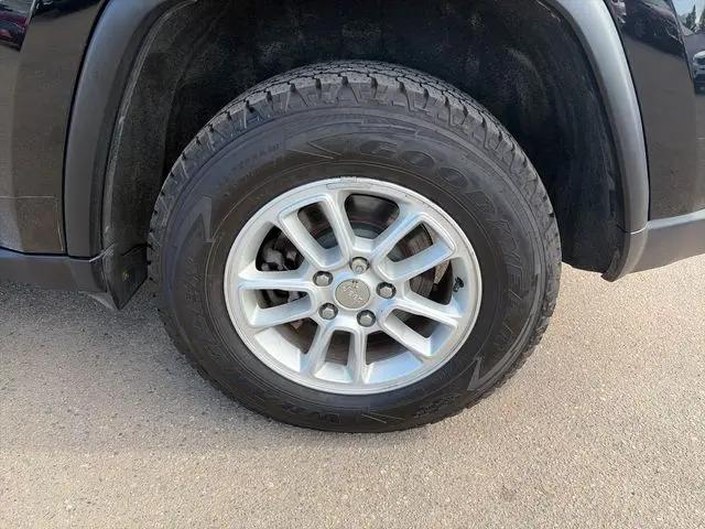 2020 Jeep Grand Cherokee Laredo 4X4