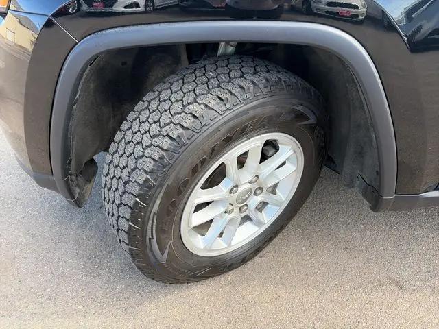 2020 Jeep Grand Cherokee Laredo 4X4