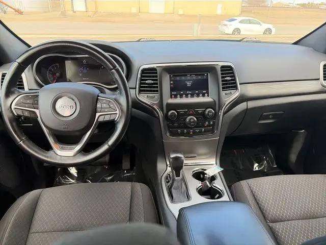 2020 Jeep Grand Cherokee Laredo 4X4