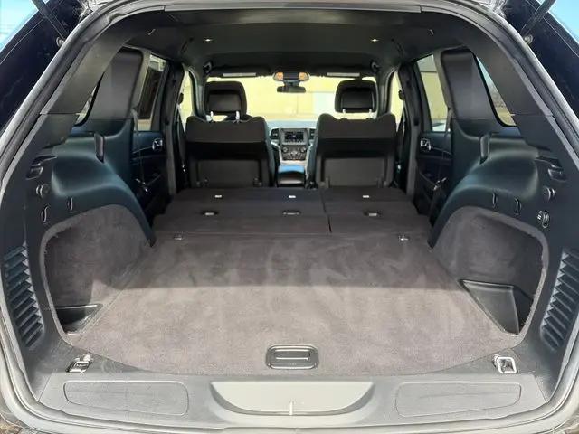 2020 Jeep Grand Cherokee Laredo 4X4
