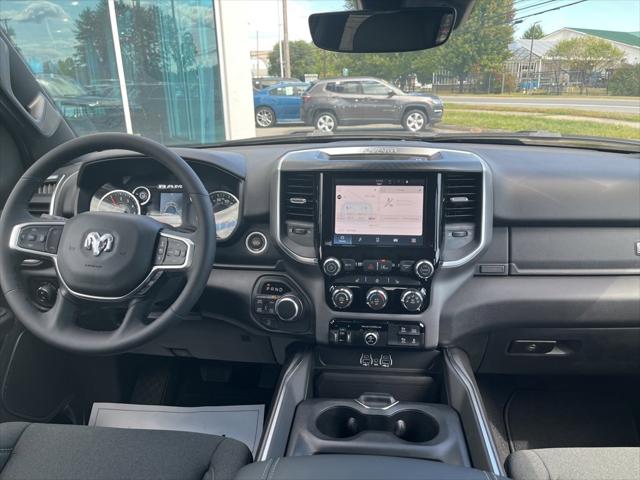 2025 Ram 1500 Big Horn Crew Cab 4x4 64 Box