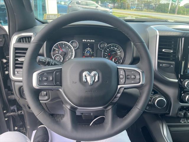 2025 Ram 1500 Big Horn Crew Cab 4x4 64 Box
