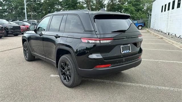 2024 Jeep Grand Cherokee GRAND CHEROKEE ALTITUDE 4X4