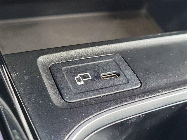 2023 Mercedes-Benz GLB Base
