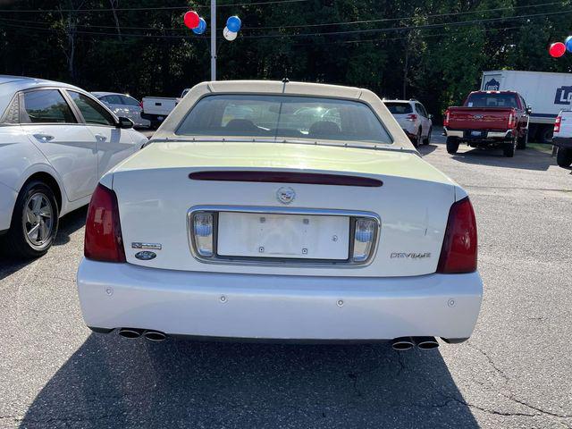 2005 Cadillac DeVille Standard