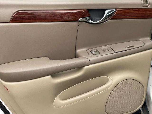 2005 Cadillac DeVille Standard