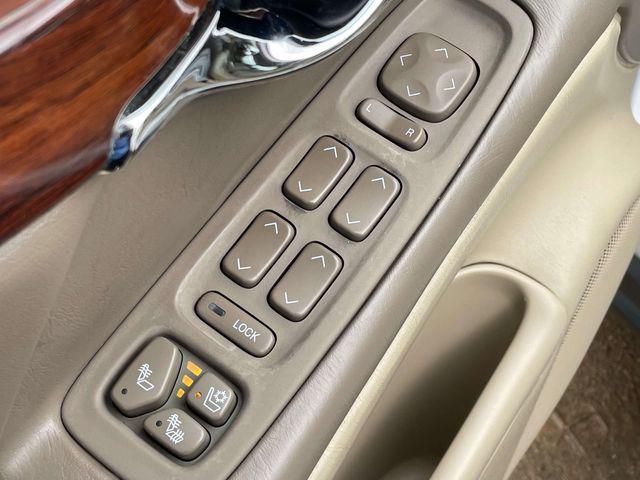 2005 Cadillac DeVille Standard