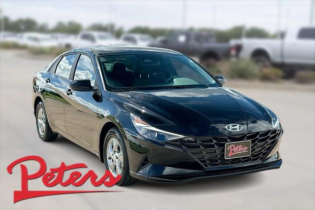 2023 Hyundai Elantra SE