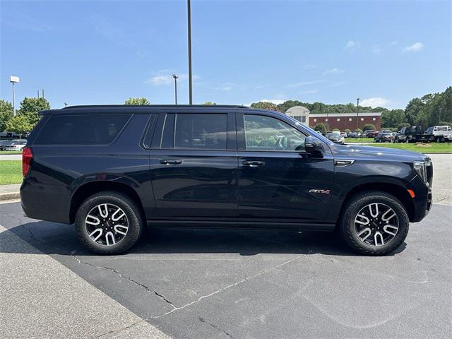 2023 GMC Yukon XL 4WD AT4