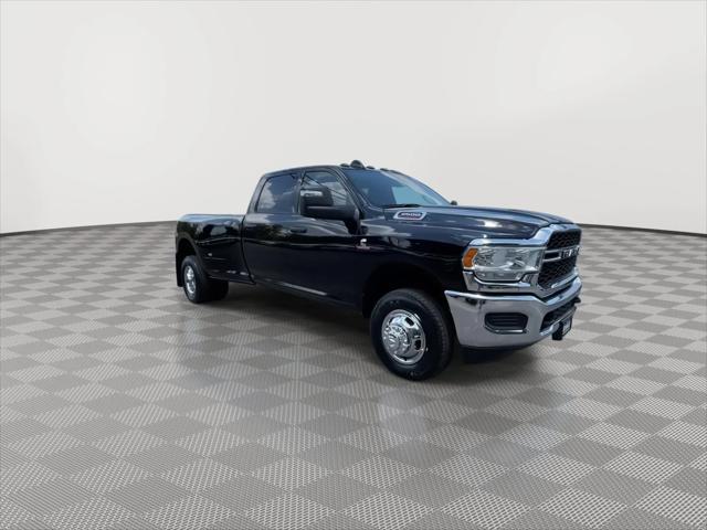 2024 RAM Ram 3500 RAM 3500 TRADESMAN CREW CAB 4X4 8 BOX