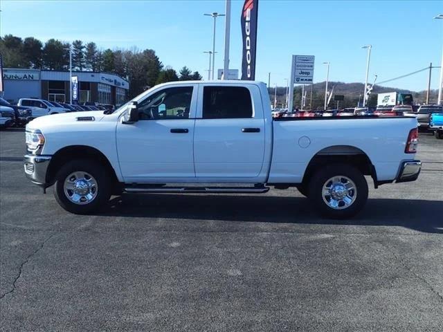 2024 RAM 2500 Tradesman Crew Cab 4x4 64 Box