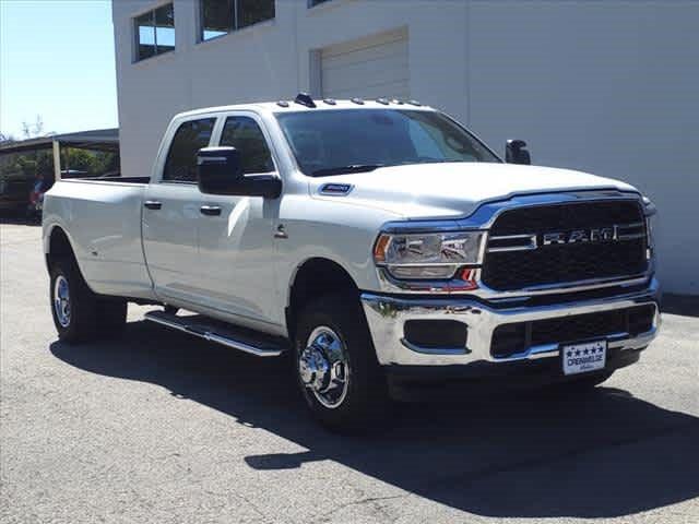 2024 RAM Ram 3500 RAM 3500 TRADESMAN CREW CAB 4X4 8 BOX