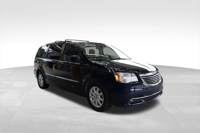 2016 Chrysler Town and Country Touring