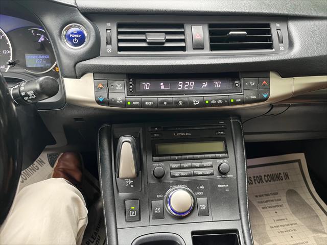 2016 Lexus CT 200h Unknown