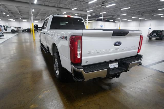 2023 Ford F-350 XLT