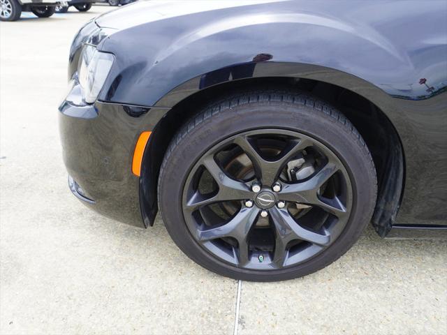 2022 Chrysler 300 S