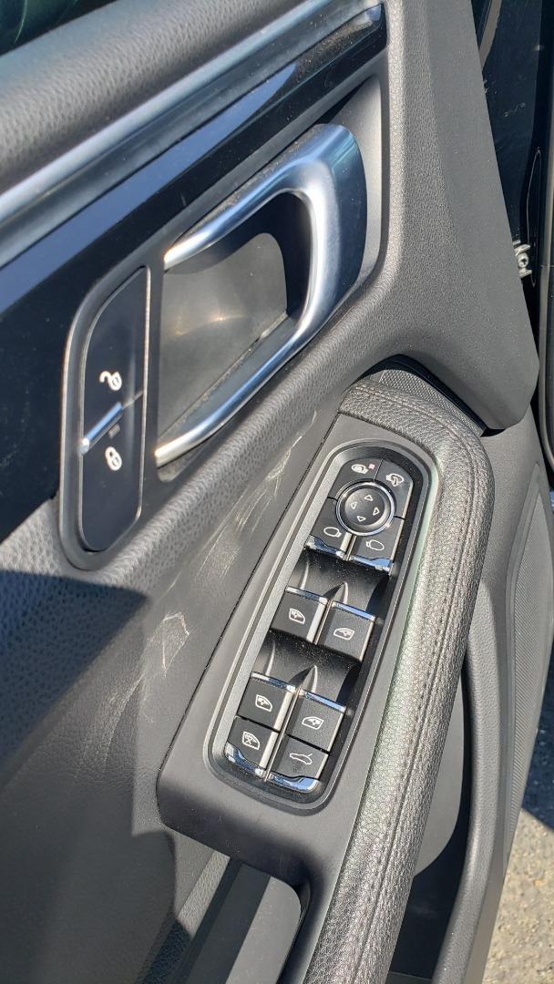 2018 Porsche Macan Sport Edition