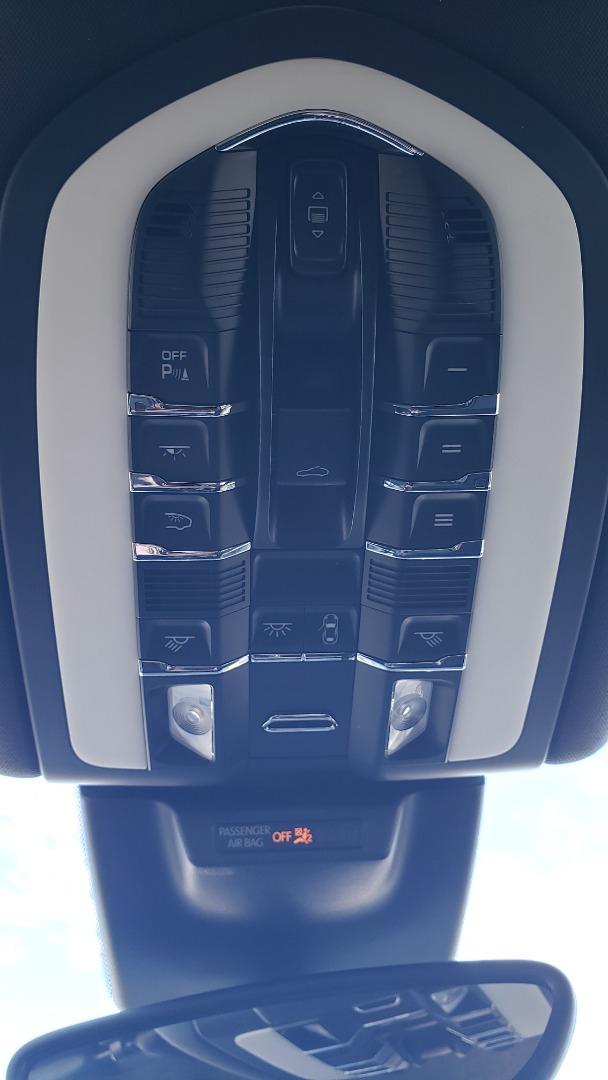2018 Porsche Macan Sport Edition