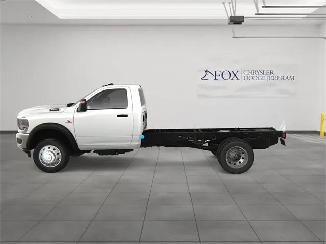 2024 RAM Ram 5500 Chassis Cab RAM 5500 TRADESMAN CHASSIS REGULAR CAB 4X4 84 CA 2024 RAM Ram 5500 Chassis Cab RAM 5500 TRADESMAN CHASSIS REGULAR CAB 4X4 84 CA