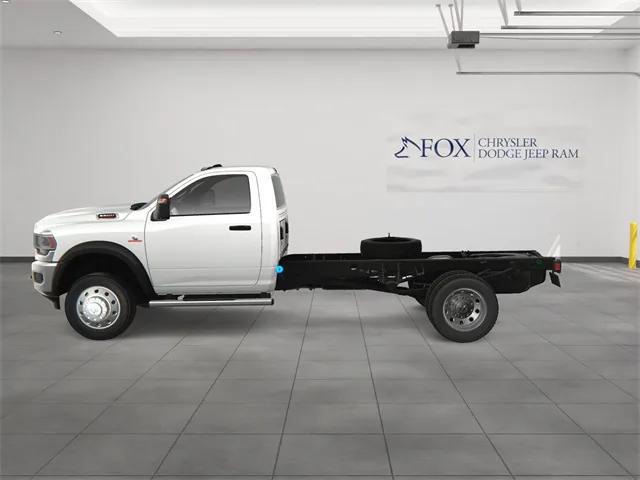 2024 RAM Ram 5500 Chassis Cab RAM 5500 TRADESMAN CHASSIS REGULAR CAB 4X4 84 CA 2024 RAM Ram 5500 Chassis Cab RAM 5500 TRADESMAN CHASSIS REGULAR CAB 4X4 84 CA