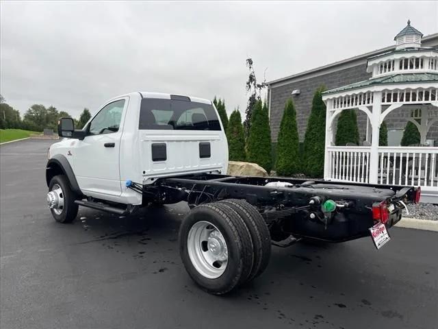 2024 RAM Ram 5500 Chassis Cab RAM 5500 TRADESMAN CHASSIS REGULAR CAB 4X4 60 CA