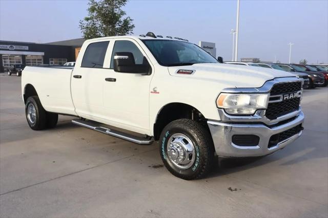 2024 RAM Ram 3500 RAM 3500 TRADESMAN CREW CAB 4X4 8 BOX