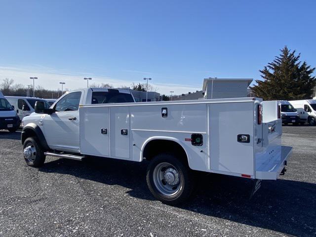 2024 RAM Ram 5500 Chassis Cab RAM 5500 TRADESMAN CHASSIS REGULAR CAB 4X4 84 CA