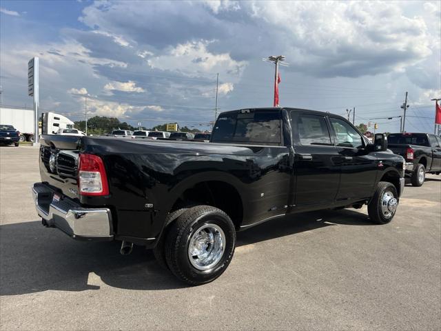 2024 RAM Ram 3500 RAM 3500 TRADESMAN CREW CAB 4X4 8 BOX