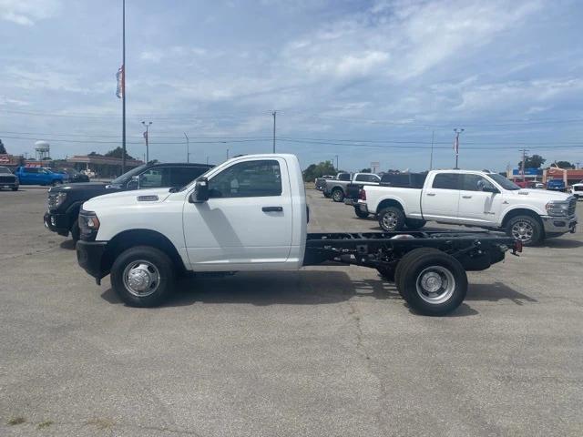 2024 RAM Ram 3500 Chassis Cab RAM 3500 TRADESMAN CHASSIS REGULAR CAB 4X4 60 CA