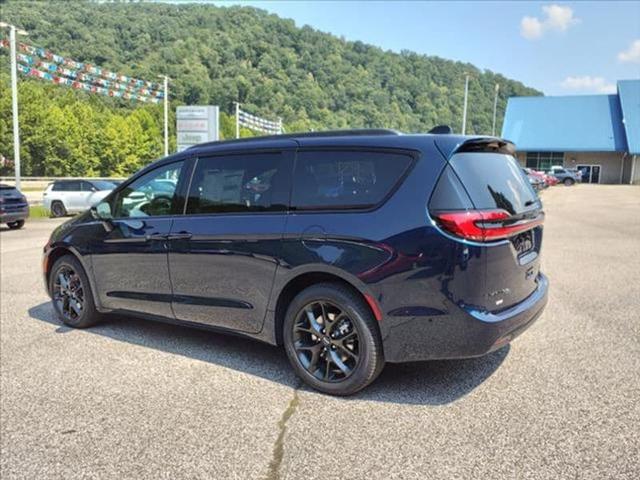 2024 Chrysler Pacifica PACIFICA LIMITED AWD