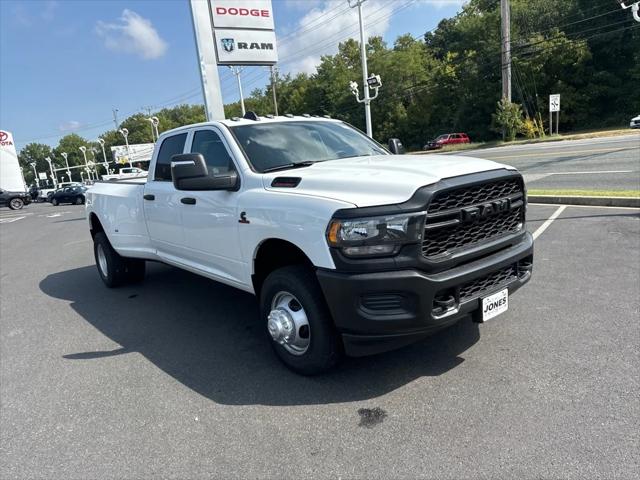 2024 RAM Ram 3500 RAM 3500 TRADESMAN CREW CAB 4X4 8 BOX