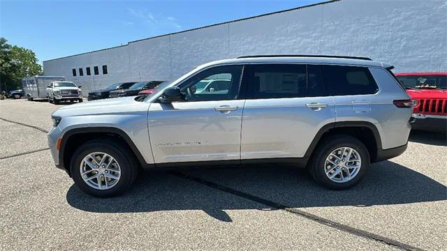 2024 Jeep Grand Cherokee GRAND CHEROKEE L LAREDO X 4X4