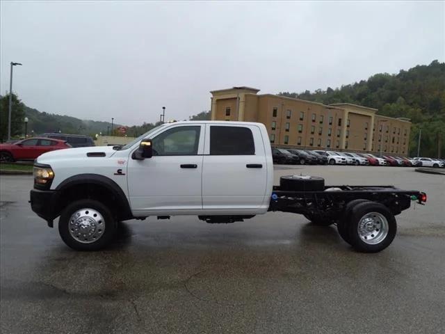 2024 RAM Ram 5500 Chassis Cab RAM 5500 TRADESMAN CHASSIS CREW CAB 4X4 60 CA