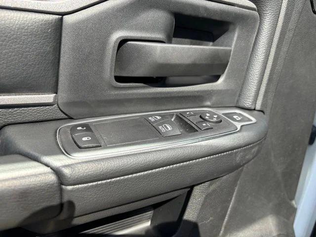 2024 RAM Ram 5500 Chassis Cab RAM 5500 TRADESMAN CHASSIS REGULAR CAB 4X4 84 CA