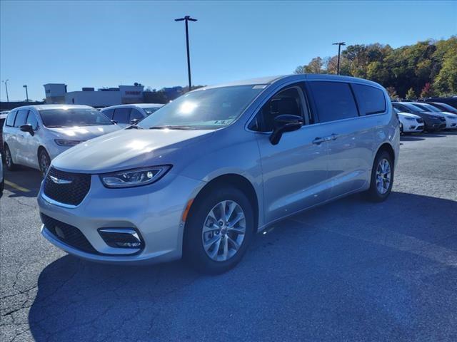 2024 Chrysler Pacifica PACIFICA TOURING L AWD