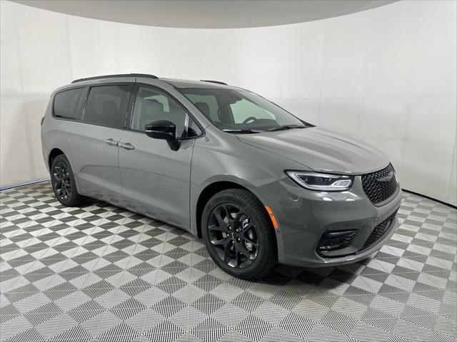 2024 Chrysler Pacifica PACIFICA LIMITED AWD