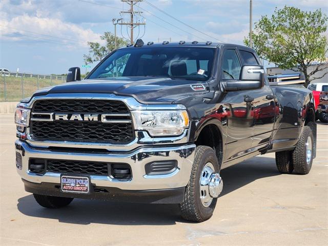 2024 RAM Ram 3500 RAM 3500 TRADESMAN CREW CAB 4X4 8 BOX