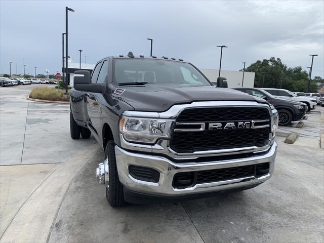 2024 RAM Ram 3500 RAM 3500 TRADESMAN CREW CAB 4X4 8 BOX