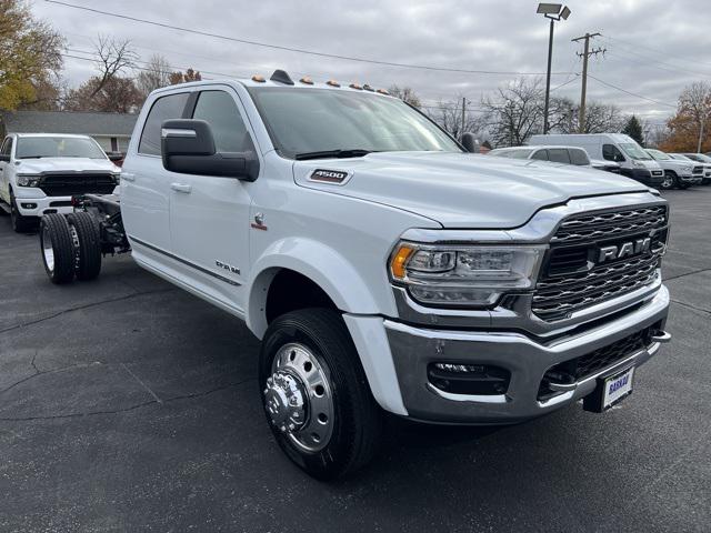 2024 RAM Ram 4500 Chassis Cab RAM 4500 LIMITED CHASSIS CREW CAB 4X4 84 CA