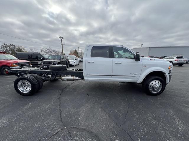 2024 RAM Ram 4500 Chassis Cab RAM 4500 LIMITED CHASSIS CREW CAB 4X4 84 CA