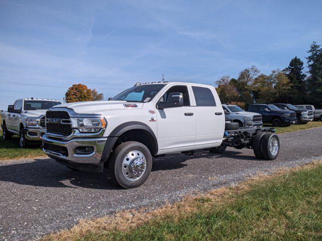 2024 RAM Ram 5500 Chassis Cab RAM 5500 TRADESMAN CHASSIS CREW CAB 4X4 84 CA