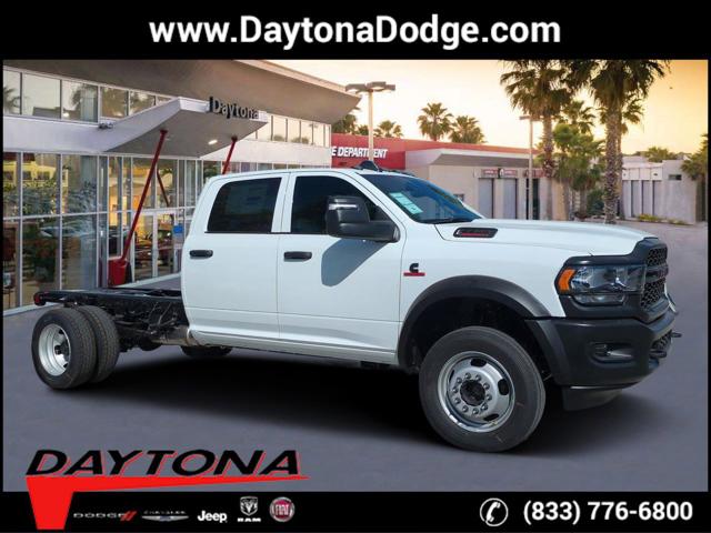 2024 RAM Ram 5500 Chassis Cab RAM 5500 TRADESMAN CHASSIS CREW CAB 4X4 60 CA