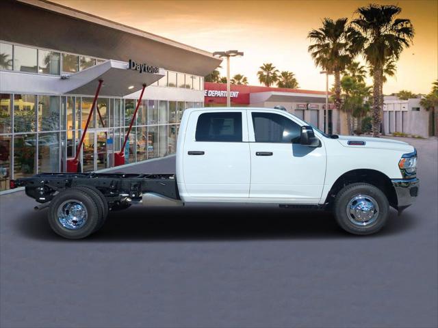 2024 RAM Ram 3500 Chassis Cab RAM 3500 TRADESMAN CREW CAB CHASSIS 4X2 60 CA