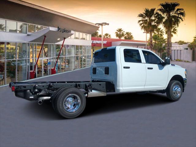 2024 RAM Ram 3500 Chassis Cab RAM 3500 TRADESMAN CREW CAB CHASSIS 4X2 60 CA